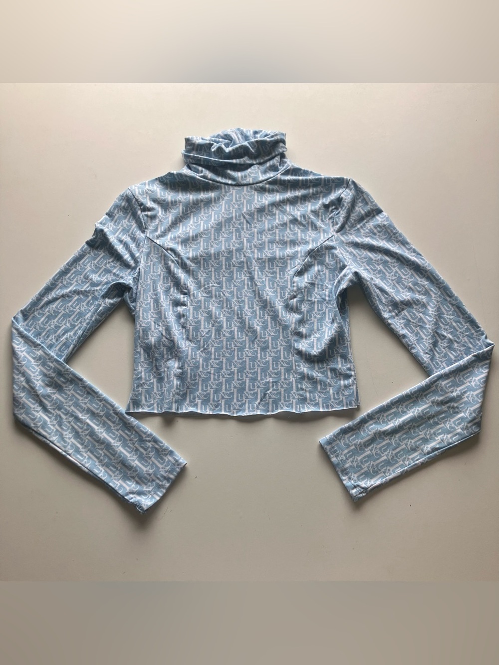 Forever 21 Light Blue Logo Print Turtleneck Crop Top Long Sleeve Women Small